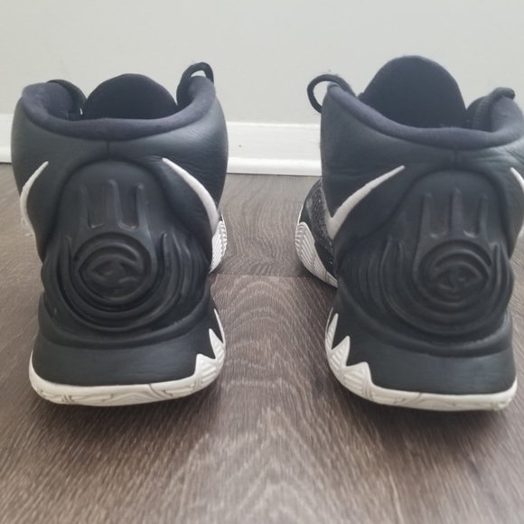 Nike Kyrie 6 Basketball Shoes - Picture 5 of 8